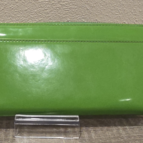 Kate Spade New York Nesa Pasadena Patent Leather Wallet - Picture 5 of 8